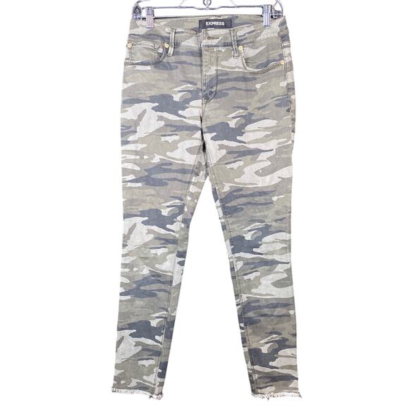 Express Womens Jeans Green Camo Ankle Legging Raw Hems Mid Rise Stretch 4R - Picture 1 of 13